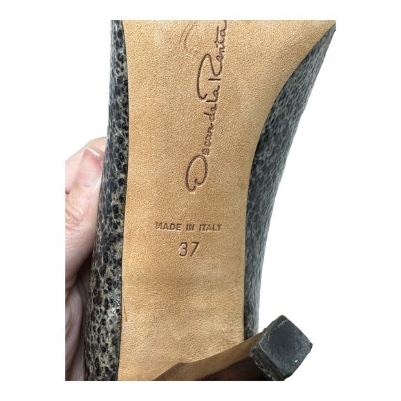 Oscar de la Renta Gray Speckled Leather Tortoise Trim Pumps size 37 - Picture 3 of 11
